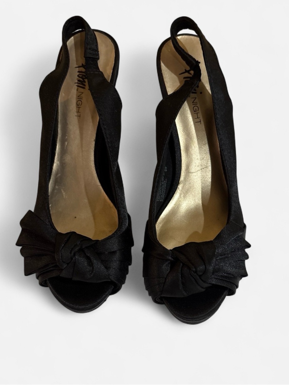 FIONI Clothing Black Knot Peep-Toe Slingbacks with Gold Insole